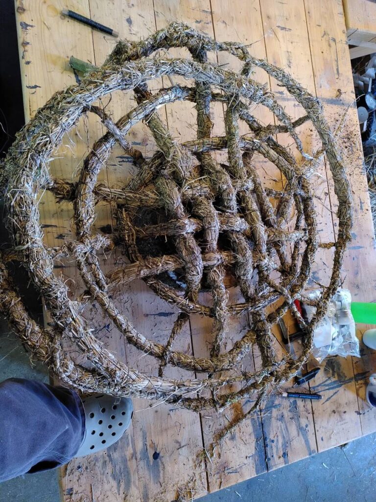 Stor cirkel lavet af græs
